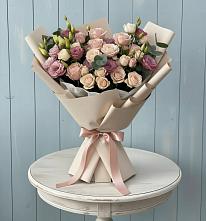 Букет цветов из:  Розы и Лизиантусы в Черемушки