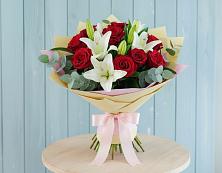 Букет цветов из:  Лилии и Розы в Черемушки