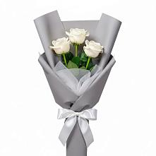 Букет 3 белые розы в Черемушки