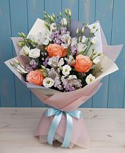 Букет цветов из:  Лизиантусы, Розы, Альстромерии и Гипсофила в Черемушки