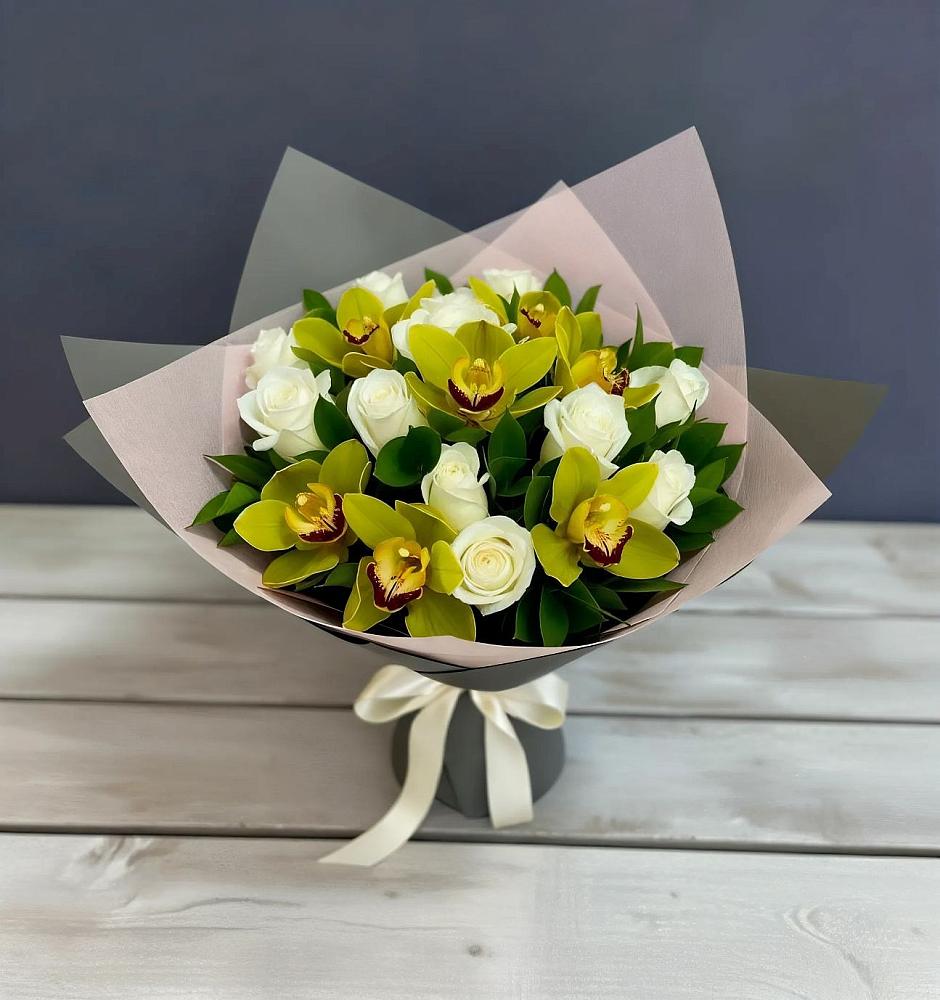 Букет цветов из: Орхидеи и Розы в Черемушки