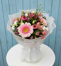 Букет цветов из:  Герберы, Альстромерии и Лизиантусы в Черемушки