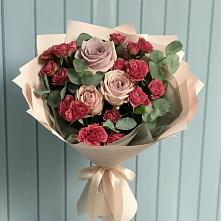 Букет цветов из:  Гвоздики и Розы в Черемушки