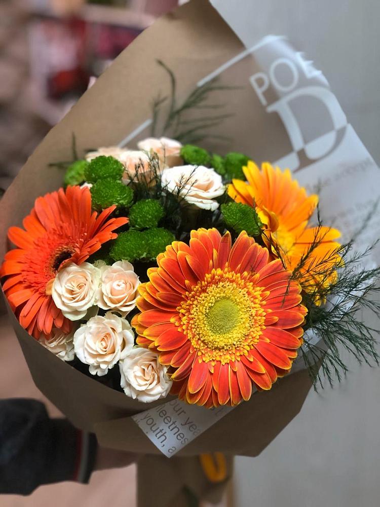 Букет цветов из: Герберы, Хризантемы и Розы в Черемушки