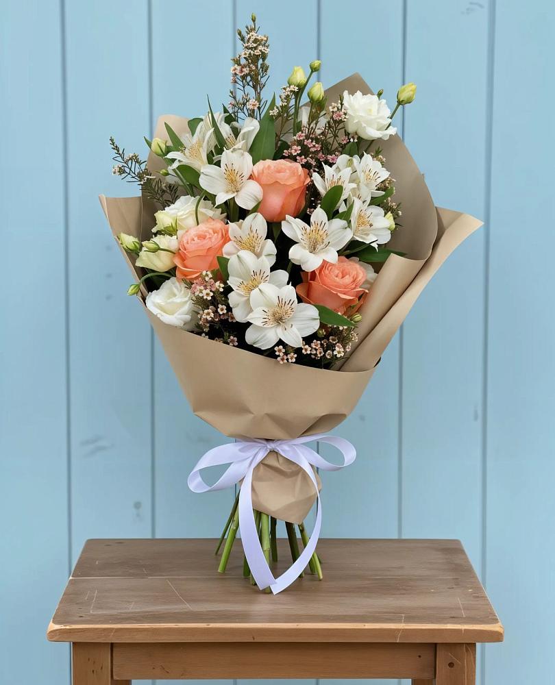 Букет цветов из: Альстромерии, Лизиантусы, Розы и Хризантемы в Черемушки